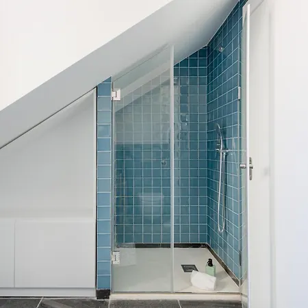 Joivy Stunning Downtown Flats