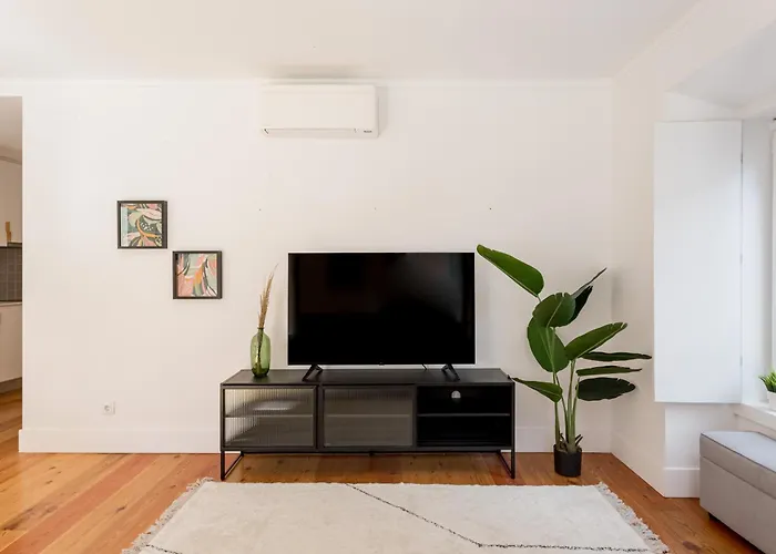 Joivy Stunning Downtown Flats Apartment