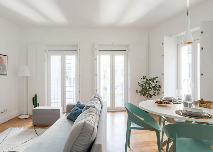 Joivy Stunning Downtown Flats