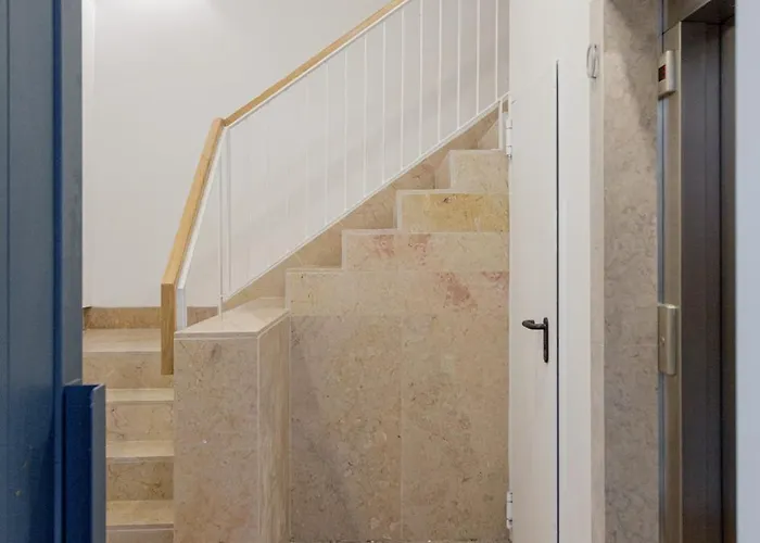 Joivy Stunning Downtown Flats Lissabon